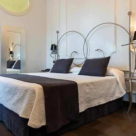 Hotel Catedral 4*